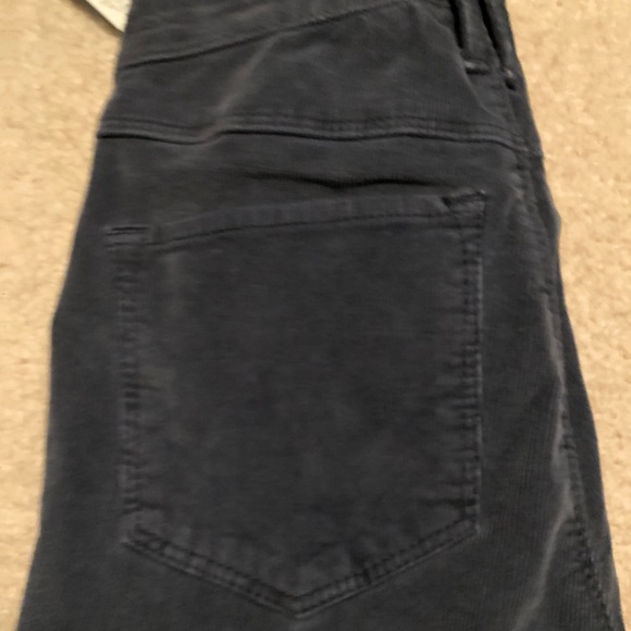 NWT Abercrombie corduroy pants - Picture 4 of 5